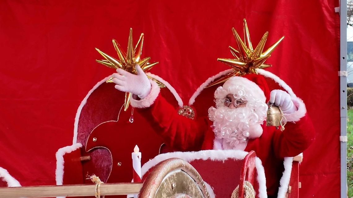 Świąteczna Magia w Bielawie: Jarmark Bożonarodzeniowy w Parku Miejskim Świąteczna Magia w Bielawie: Jarmark Bożonarodzeniowy w Parku Miejskim