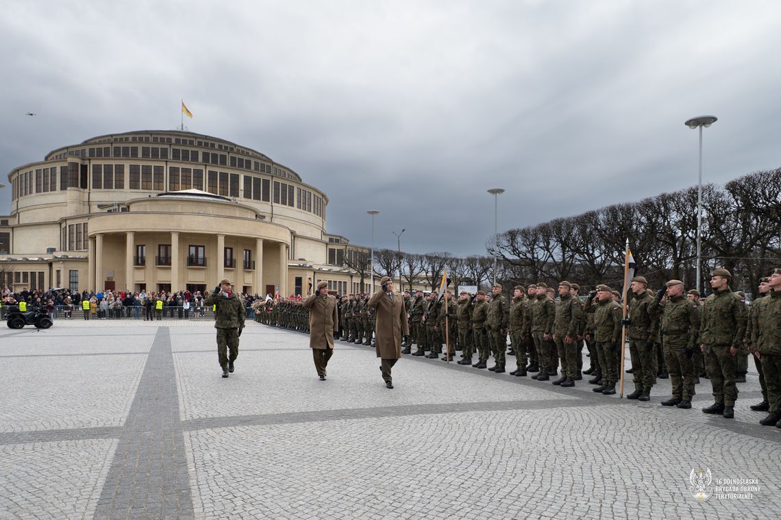 Święto Dolnośląskich Terytorialsów i nowi żołnierze w szeregach "Szesnastki"