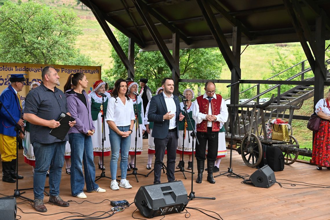 Święto folkloru w Pstrążnej. XIX Prezentacje Zespołów Ludowych Ziem Pogranicza za nami