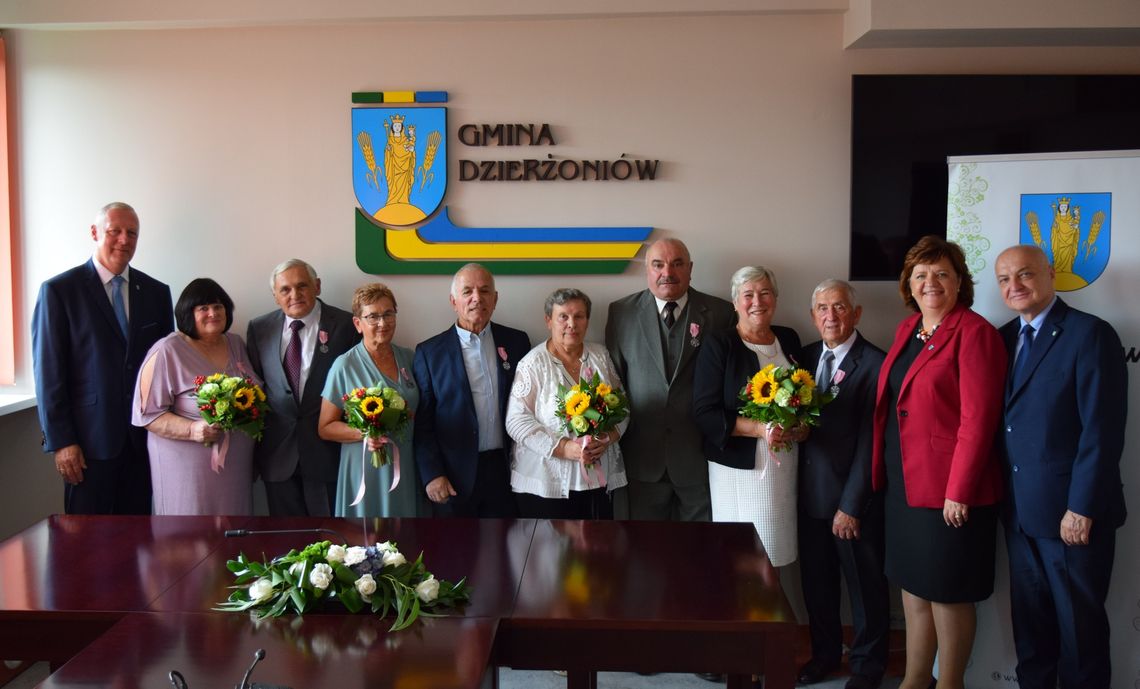 Sześć par z gminy Dzierżoniów świętowało 31 sierpnia swoje złote gody