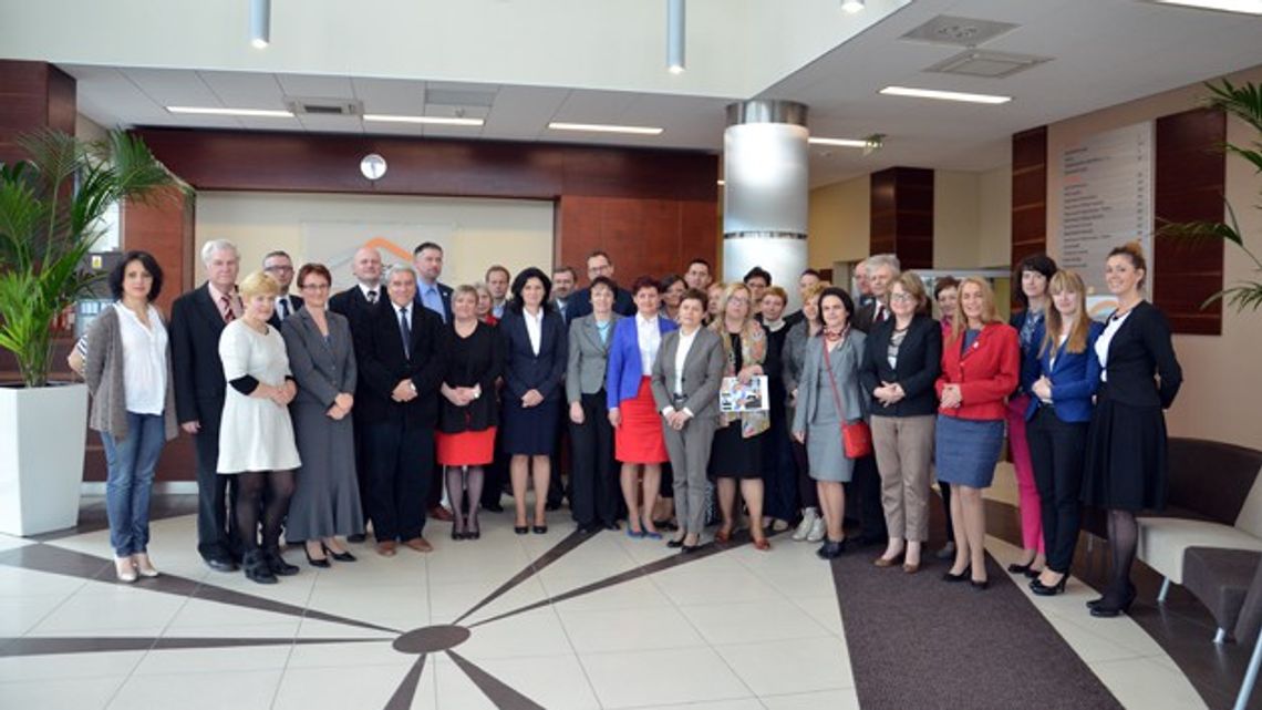 SZKOŁY DOSTANĄ POWER’A SZKOŁY DOSTANĄ POWER’A