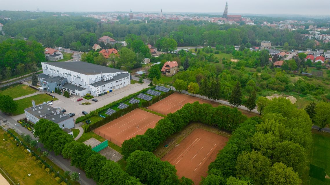 Szykują się wielkie inwestycje w tenisową infrastrukturę w Świdnicy. ŚOSiR rozstrzygnął przetarg na 20-letnią dzierżawę kortów Szykują się wielkie inwestycje w tenisową infrastrukturę w Świdnicy. ŚOSiR rozstrzygnął przetarg na 20-letnią dzierżawę kortów