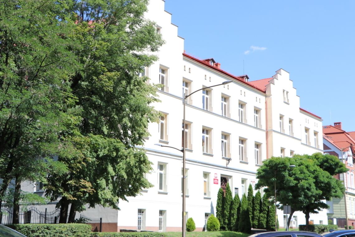 TRWA NABÓR DO SZKÓŁ PONADPODSTAWOWYCH TRWA NABÓR DO SZKÓŁ PONADPODSTAWOWYCH