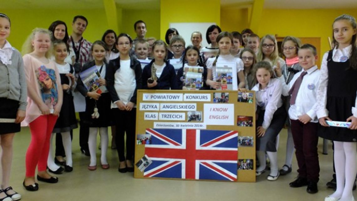 TRZECIOKLASIŚCI ZNAJĄ ANGIELSKI TRZECIOKLASIŚCI ZNAJĄ ANGIELSKI