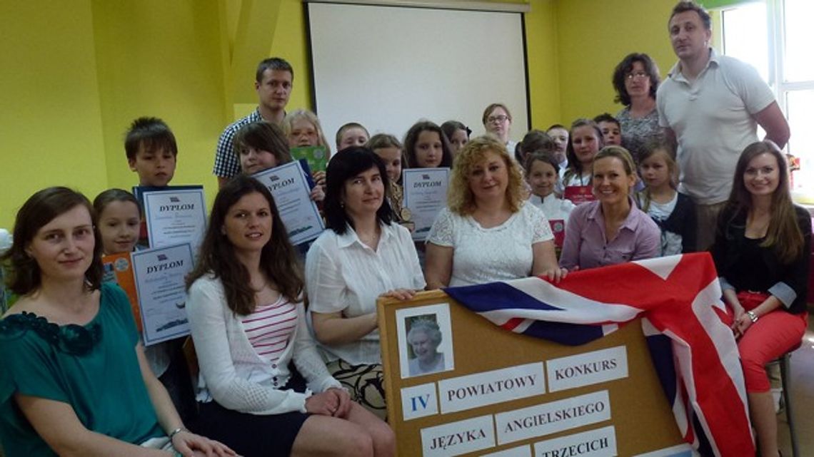 TRZECIOKLASIŚCI ZNAJĄ ANGIELSKI TRZECIOKLASIŚCI ZNAJĄ ANGIELSKI