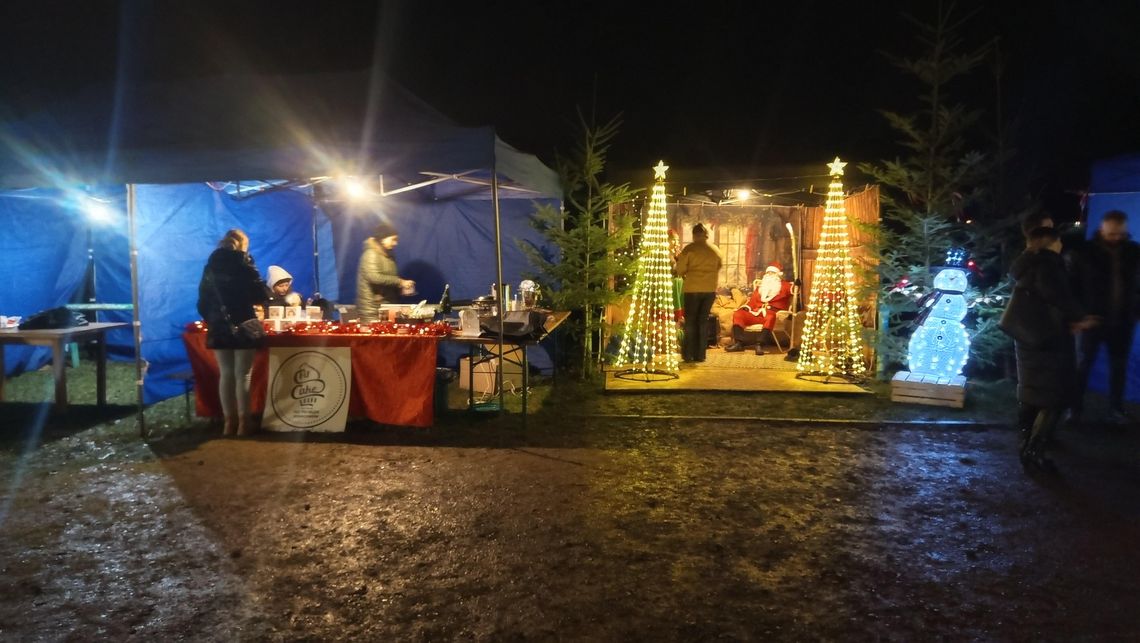 Uciechów, Mikołaj i Jarmark Świąteczny Uciechów, Mikołaj i Jarmark Świąteczny