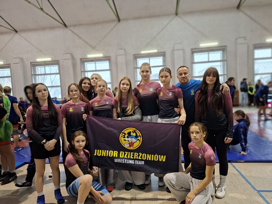 Udany finał Dolnośląskiej Ligi Dziewcząt w Zapasach dla zawodniczek JUNIORA Dzierżoniów