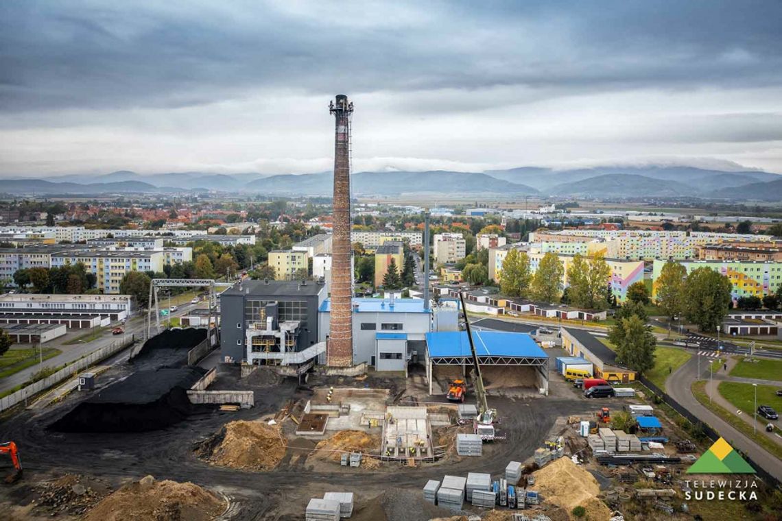 UWAGA! WSTRZYMANA DOSTAWA CENTRALNEGO OGRZEWANIA I CIEPŁEJ WODY UWAGA! WSTRZYMANA DOSTAWA CENTRALNEGO OGRZEWANIA I CIEPŁEJ WODY