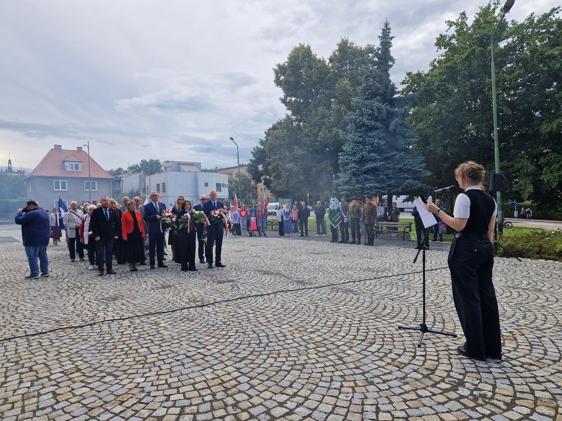 W Dzierżoniowie uczczono 81. rocznicę wybuchu Powstania Warszawskiego.