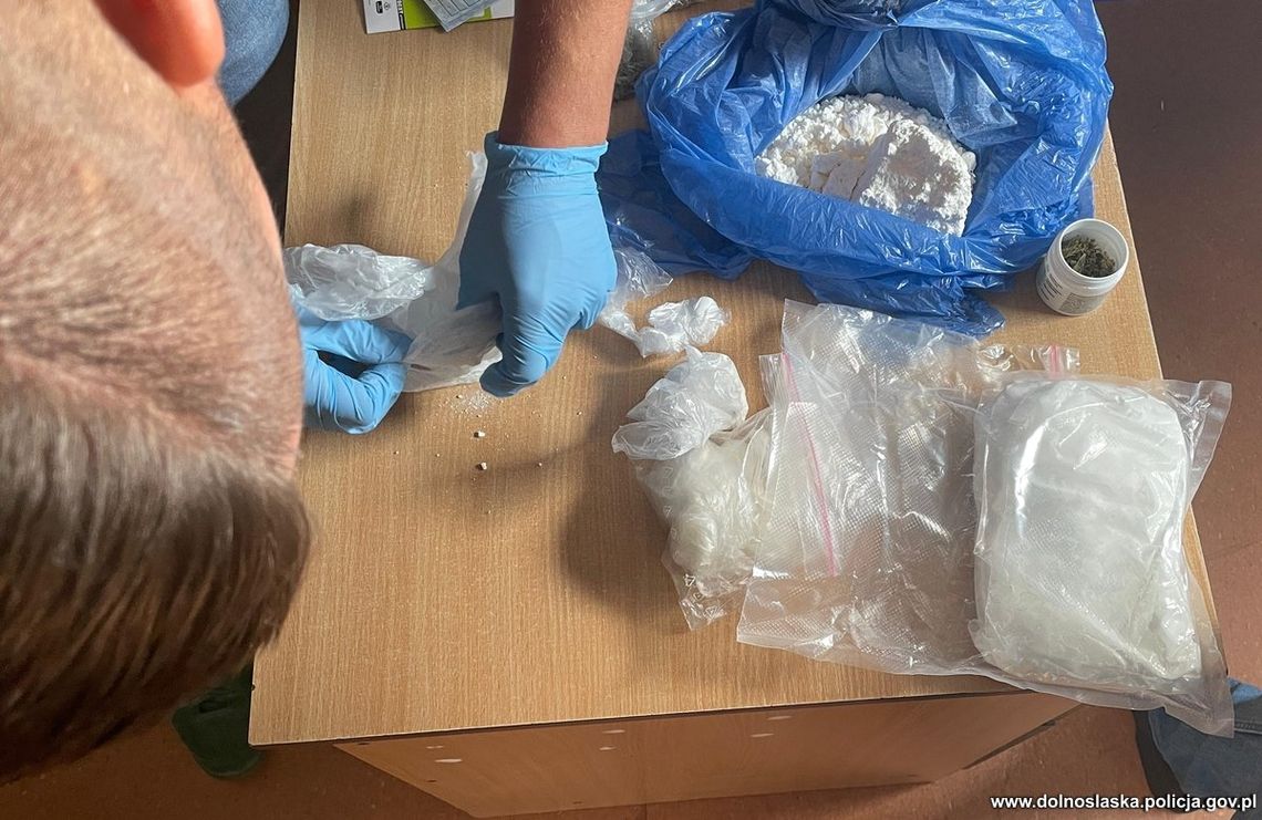 W mieszkaniu miał znaczną ilość narkotyków. 29-latek został zatrzymany