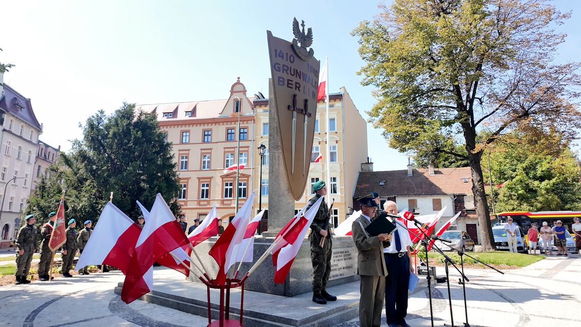 W Świdnicy uczczono Święto Wojska Polskiego i 105. rocznicę Bitwy Warszawskiej W Świdnicy uczczono Święto Wojska Polskiego i 105. rocznicę Bitwy Warszawskiej