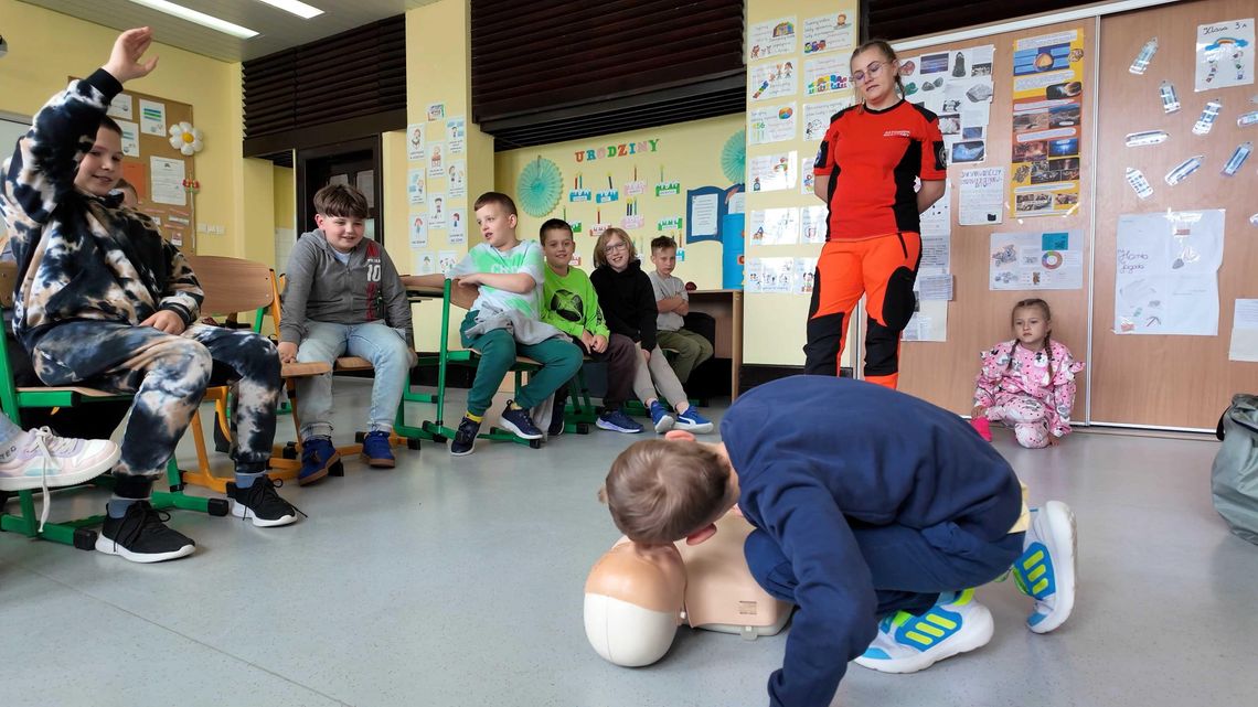 Warsztaty z pierwszej pomocy w Dzierżoniowie Warsztaty z pierwszej pomocy w Dzierżoniowie