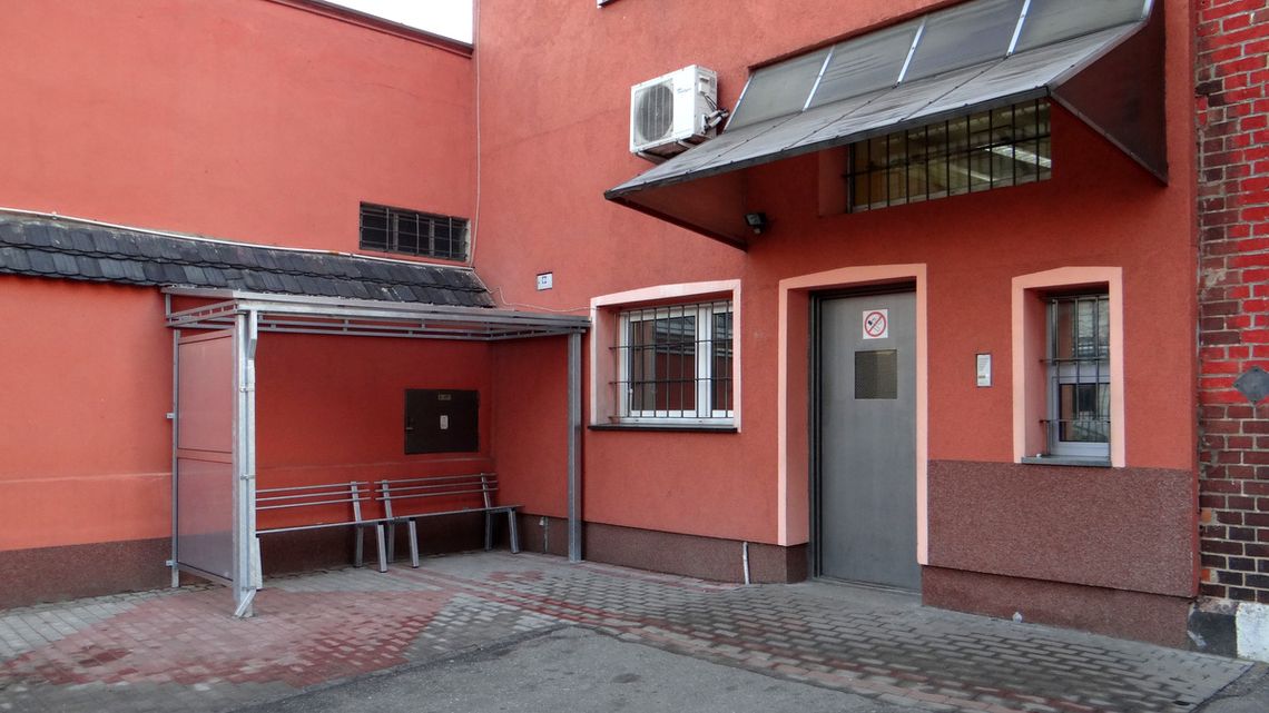 WIATA DLA ODWIEDZAJĄCYCH W ARESZCIE ŚLEDCZYM WIATA DLA ODWIEDZAJĄCYCH W ARESZCIE ŚLEDCZYM