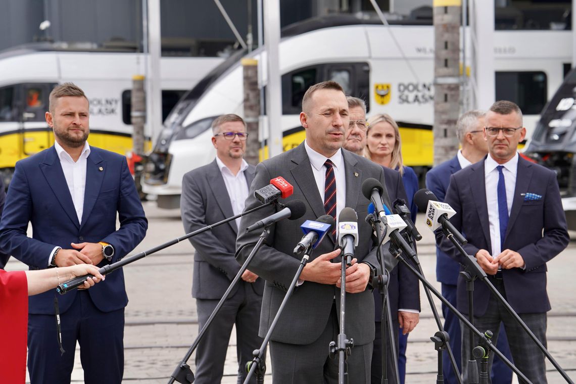 Więcej pociągów dla Kolei Dolnośląskich. Nowe Elfy dla Dolnoślązaków!