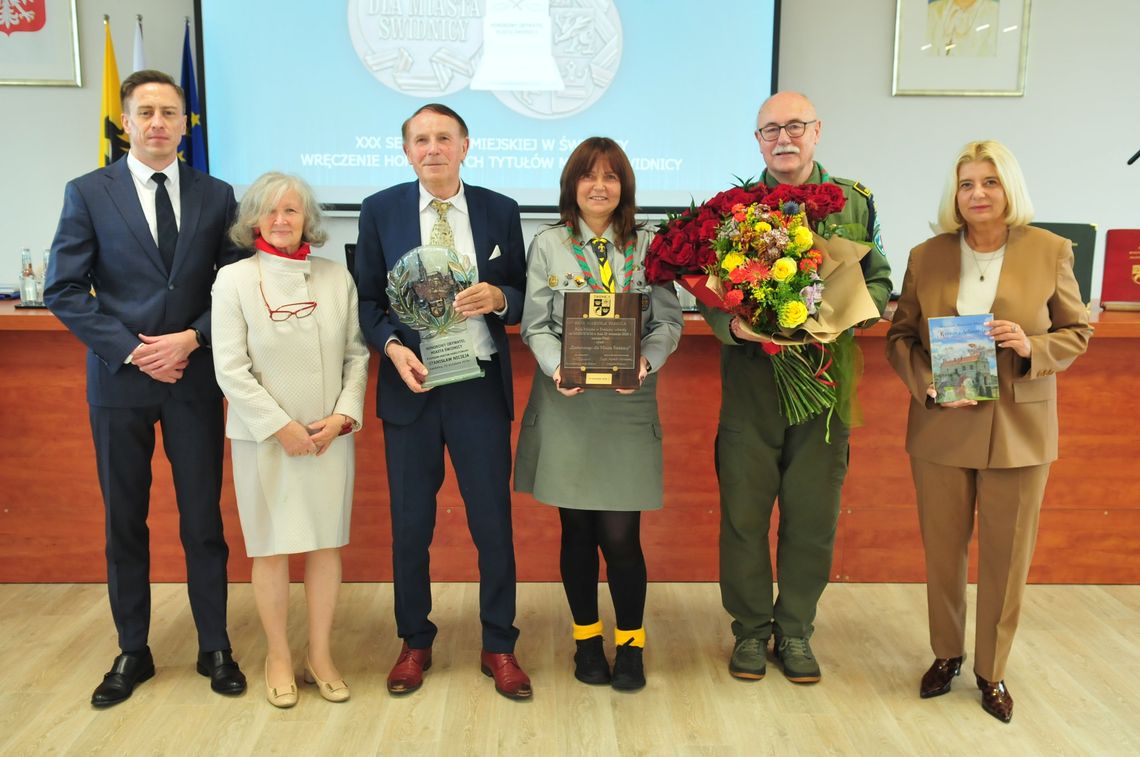 Wręczono tytuły „Honorowy Obywatel Miasta Świdnicy” oraz „Zasłużony dla Miasta Świdnicy” Wręczono tytuły „Honorowy Obywatel Miasta Świdnicy” oraz „Zasłużony dla Miasta Świdnicy”
