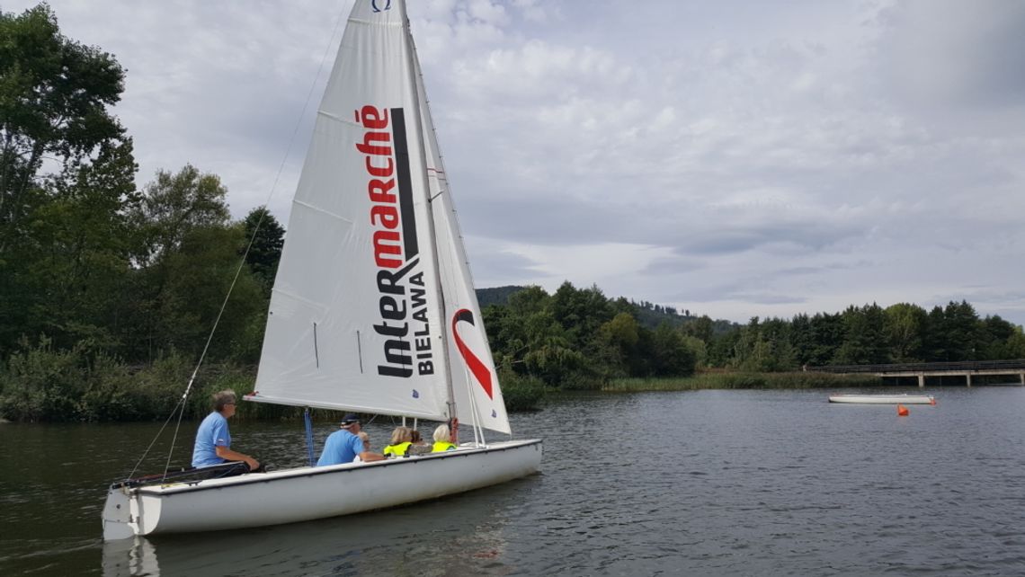 WSPÓLNE ŻEGLOWANIE NA JEZIORZE BIELAWSKIM WSPÓLNE ŻEGLOWANIE NA JEZIORZE BIELAWSKIM