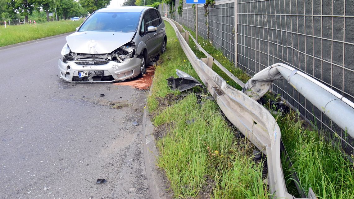 Wypadek na drodze z Bielawy do Dzierżoniowa