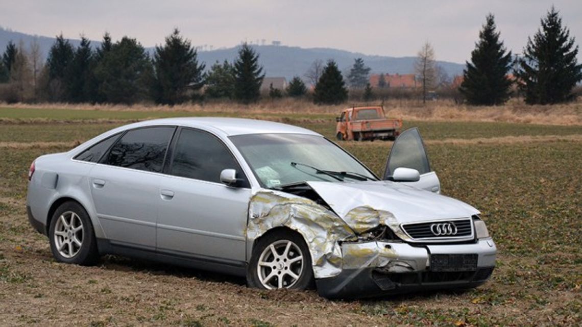 WYPADEK NA PIESZYCKIEJ 