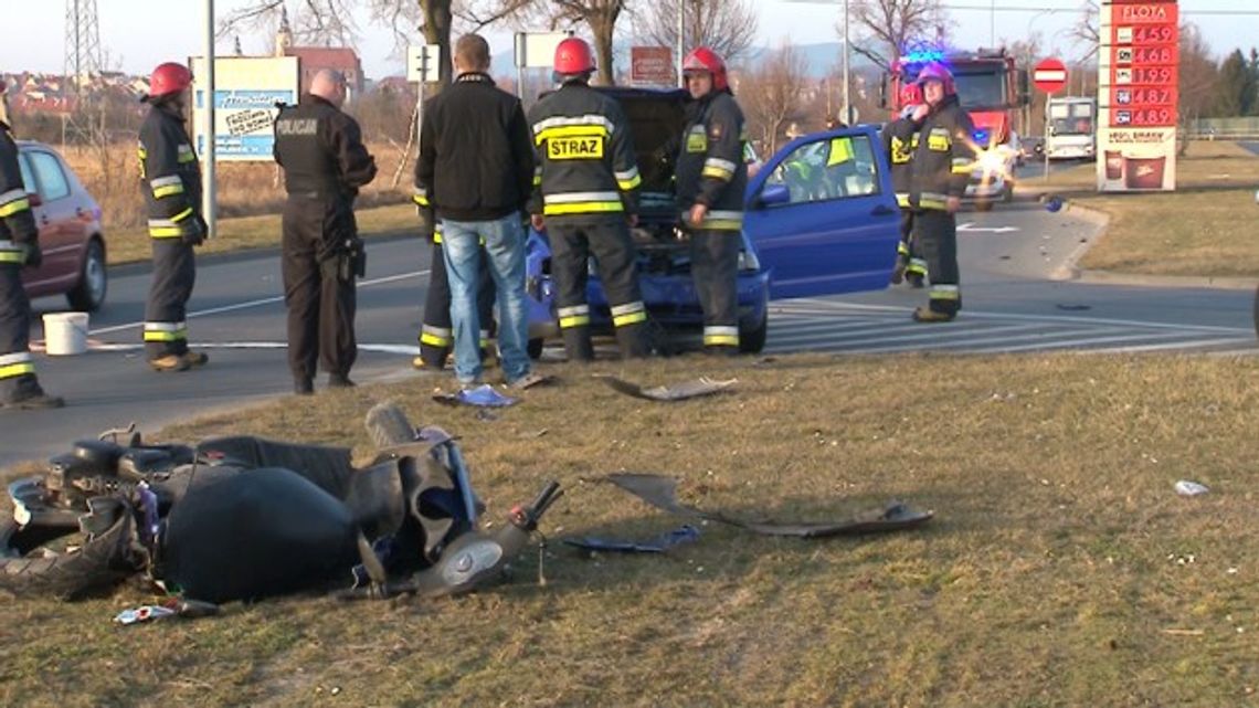 WYPADEK NA ULICY BATALIONÓW CHŁOPSKICH W DZIERŻONIOWIE