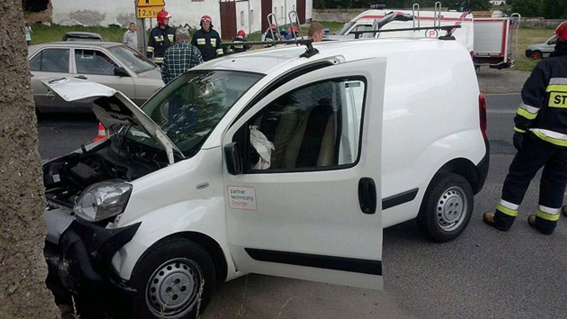 WYPADEK W OSTROSZOWICACH WYPADEK W OSTROSZOWICACH