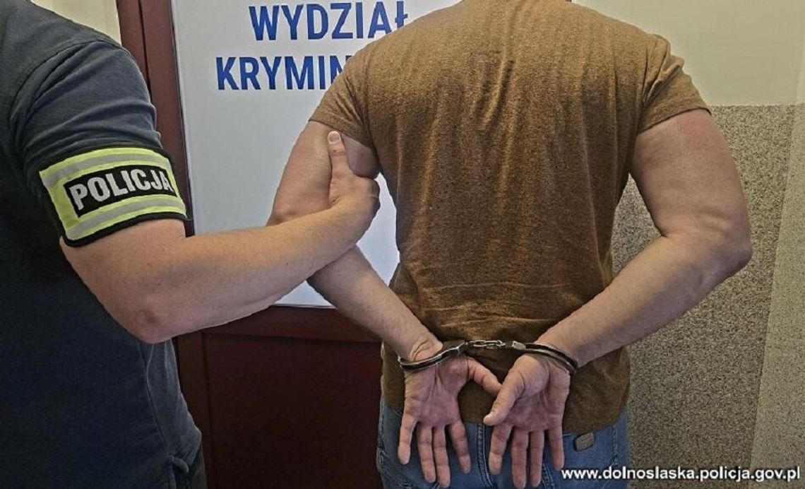 Z sejfu do bankomatu, z konta do kasyna. Jaworscy kryminalni zatrzymali włamywacza hazardzistę