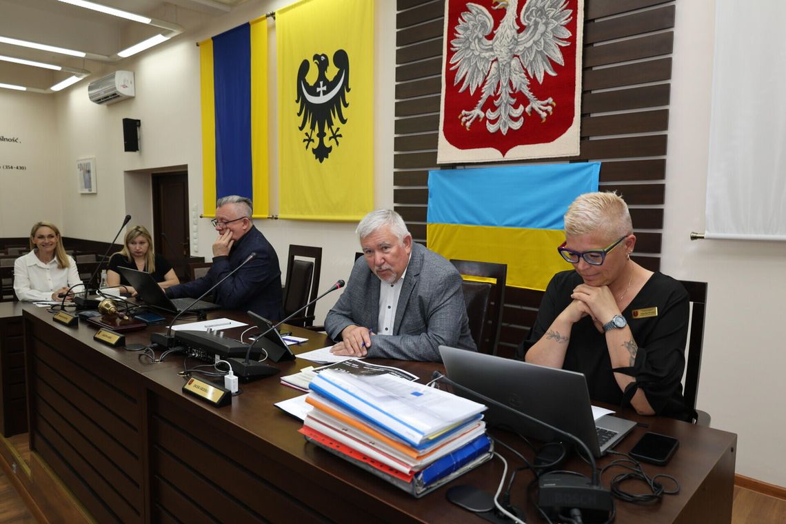 Zaproszenie na czerwcową sesję Rady Powiatu Dzierżoniowskiego