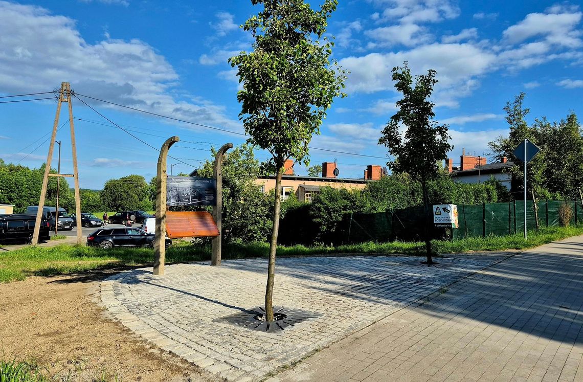 Zaproszenie na uroczyste odsłonięcie pomnika ofiar filii niemieckiego obozu koncentracyjnego KL Gross-Rosen