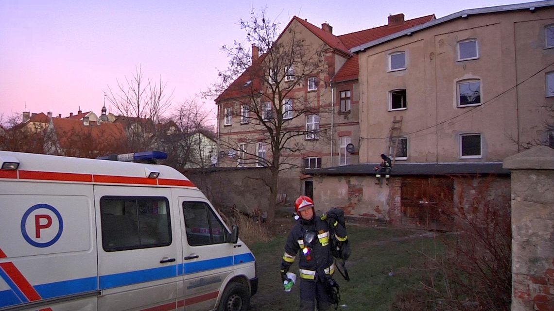 ZATRZYMANIE "LOKATORA" KTÓRY SPOWODOWAŁ ZADYMIENIE ZATRZYMANIE "LOKATORA" KTÓRY SPOWODOWAŁ ZADYMIENIE