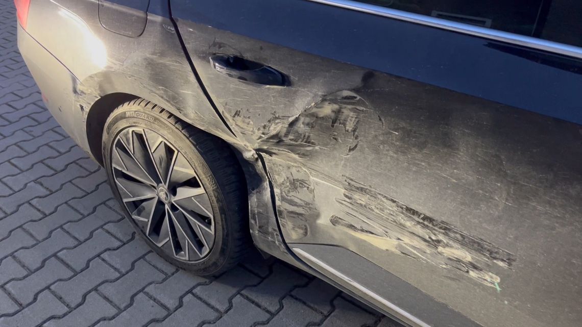 Zderzenie Mercedesa ze Skodą Zderzenie Mercedesa ze Skodą