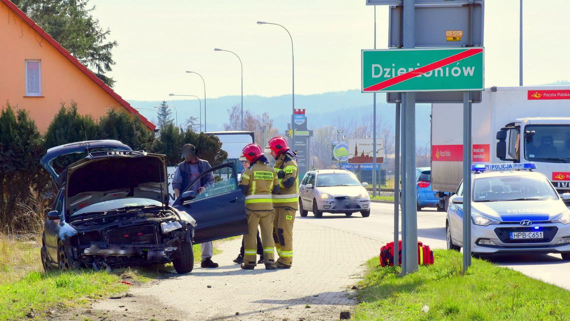 Zderzenie na drodze Dzierżoniów - Bielawa