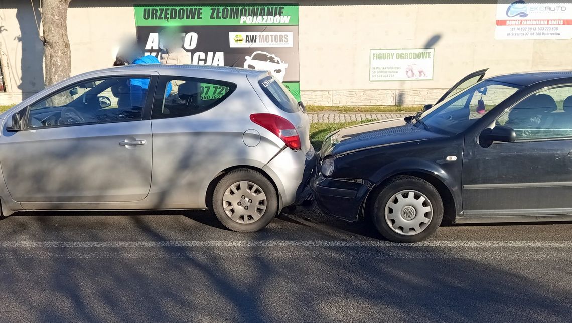 Zderzenie trzech pojazdów