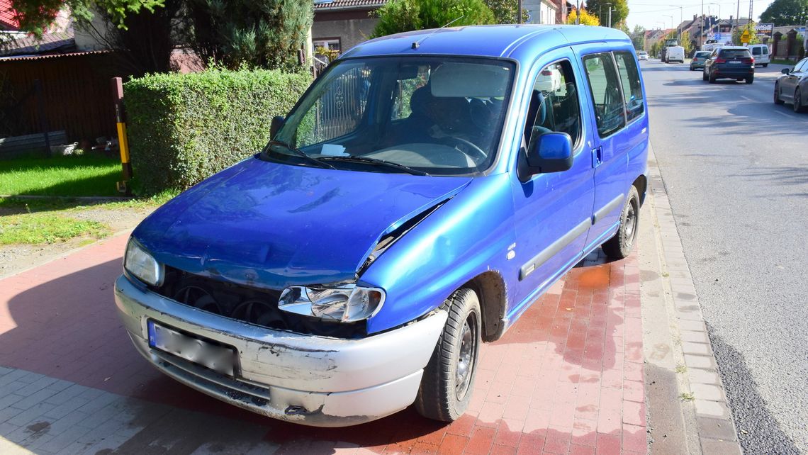 Zderzenie trzech pojazdów w Bielawie