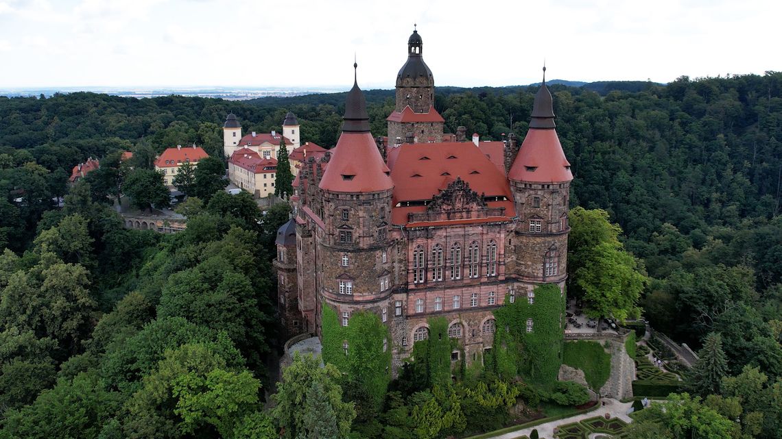 ,,Złoty Pociąg: 10 Lat Później” – Letni Festiwal Tajemnic w Zamku Książ ,,Złoty Pociąg: 10 Lat Później” – Letni Festiwal Tajemnic w Zamku Książ