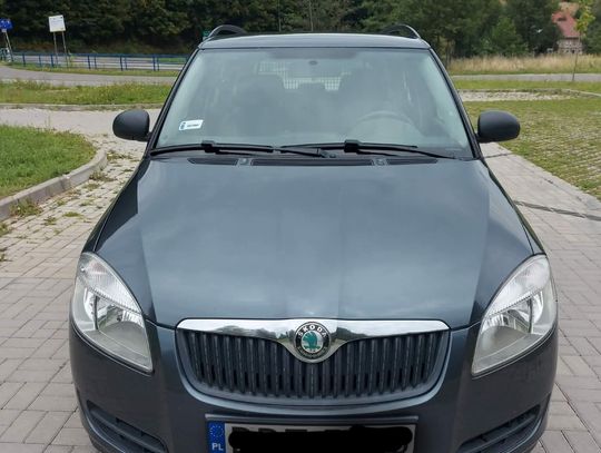 Škoda Fabia Combi 1.4 benzyna 86 KM | 2008 | 215 tys. km | koła zimowe