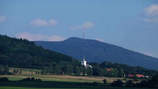 Widok z drogi Mościsko - Tuszyn